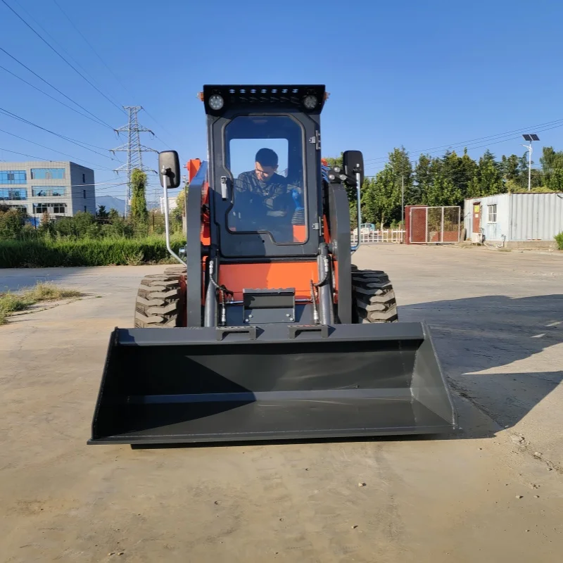 لودر مدمج |   جرافة ذات عجلات صغيرة تعمل بالديزل معتمدة من CE |   آلة متعددة الاستخدامات لجميع التضاريس للمزرعة والبناء