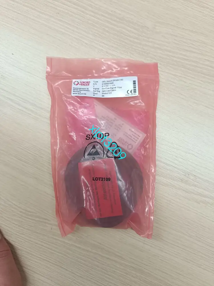 

1PC NEW LENORD+BAUER GEL2444KZPG5K150 encoder