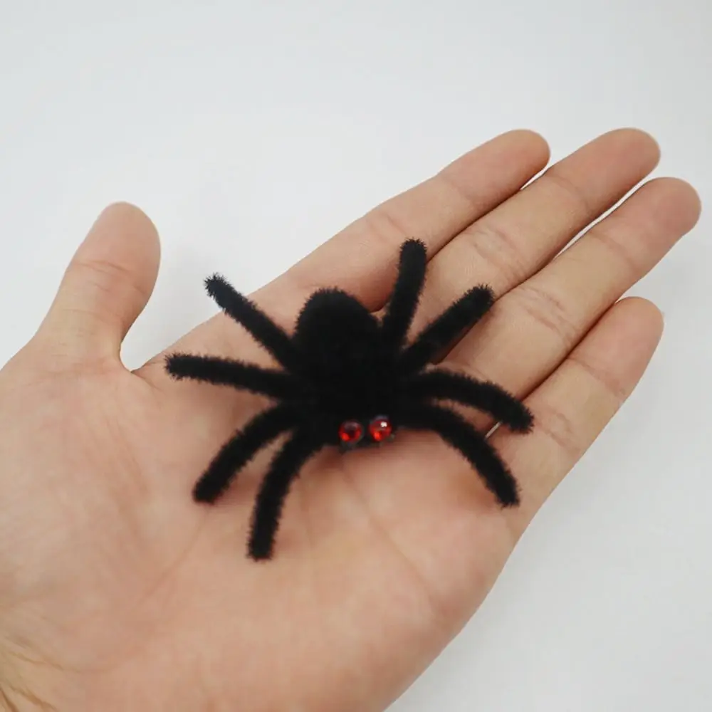 Funny Halloween Plush Spider Pendants Realistic 3D Flocking Black Spider Fake Cartoon Artificial Spider Bar Party Decoration