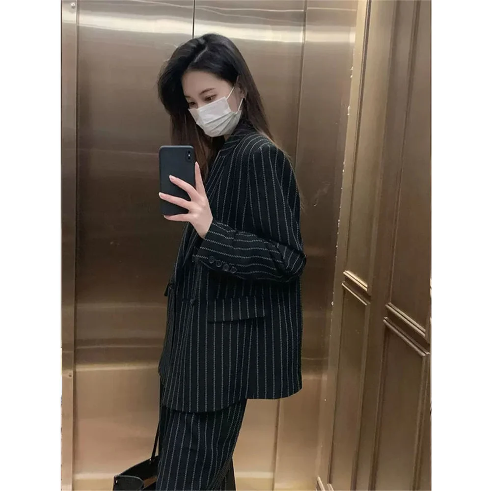 2024 Spring and Autumn light cooked fashion fried street leisure commute advanced sense of small fragrance black suit women's pr