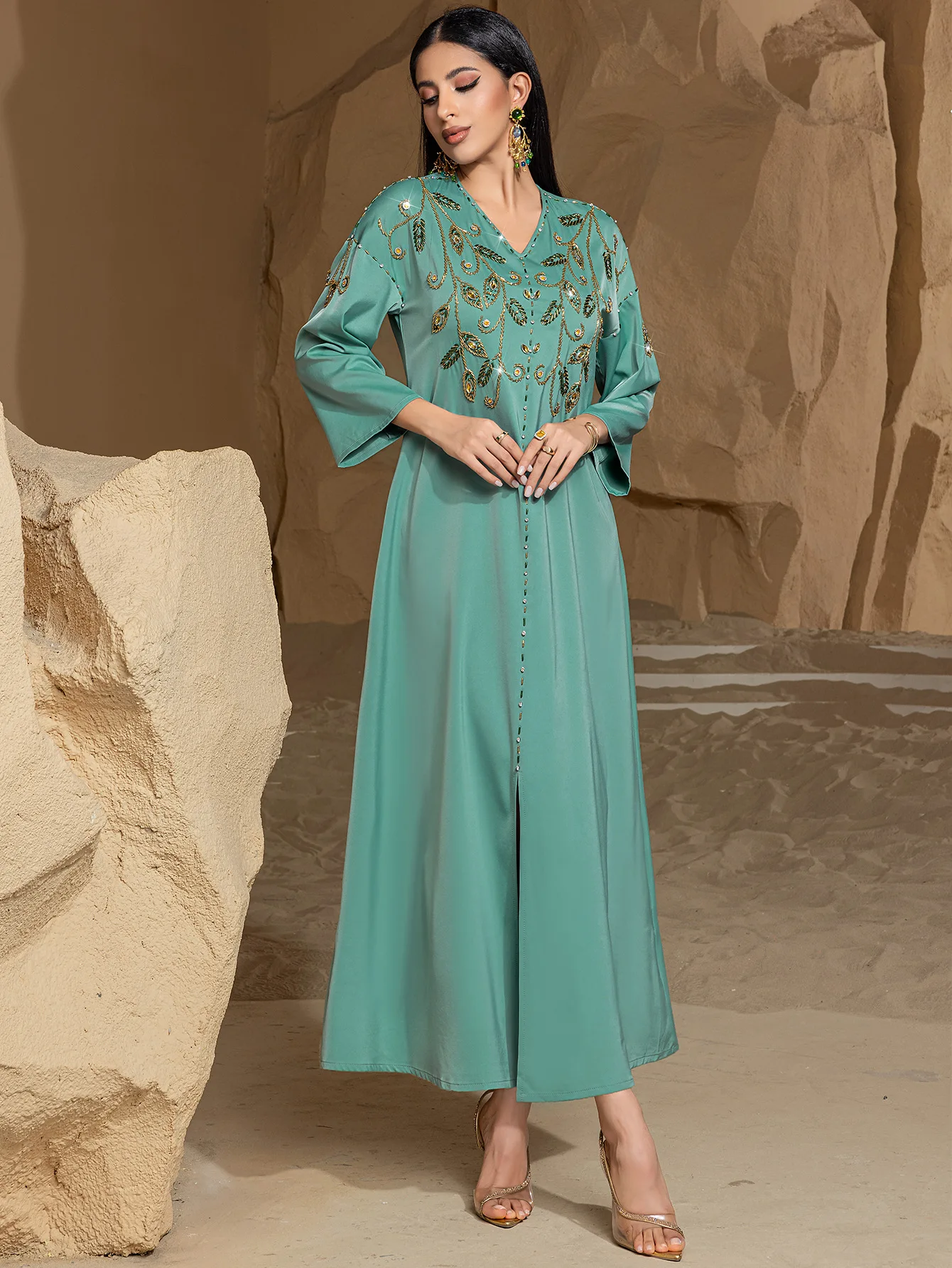 Moroccan Kaftan Luxry Handsewn Beaded Satin Evening Long Dresses Islamic Clothing Muslim Arabic Party Abaya Ramadan Eid Outfits