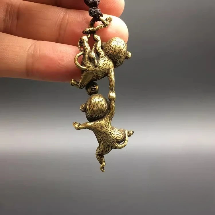 Chinese Brass Two Monkeys Statue Copper Bronze Small Pendant - view 3
