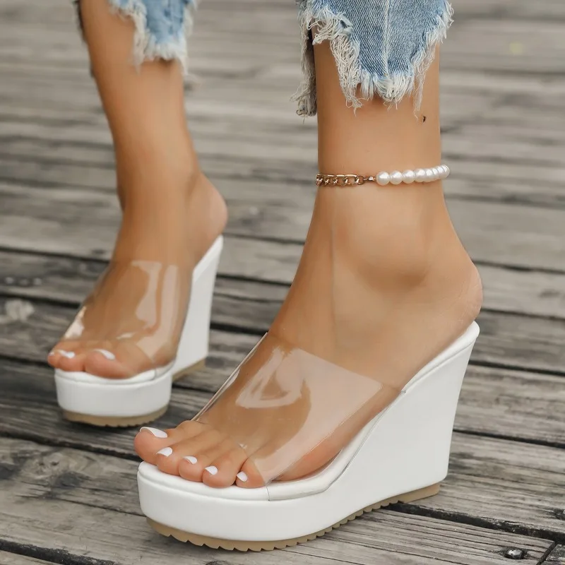 Women\'s Fashion Platform Slippers Summer New Round Head Shallow Mouth Transparent Belt High Heel Sandals