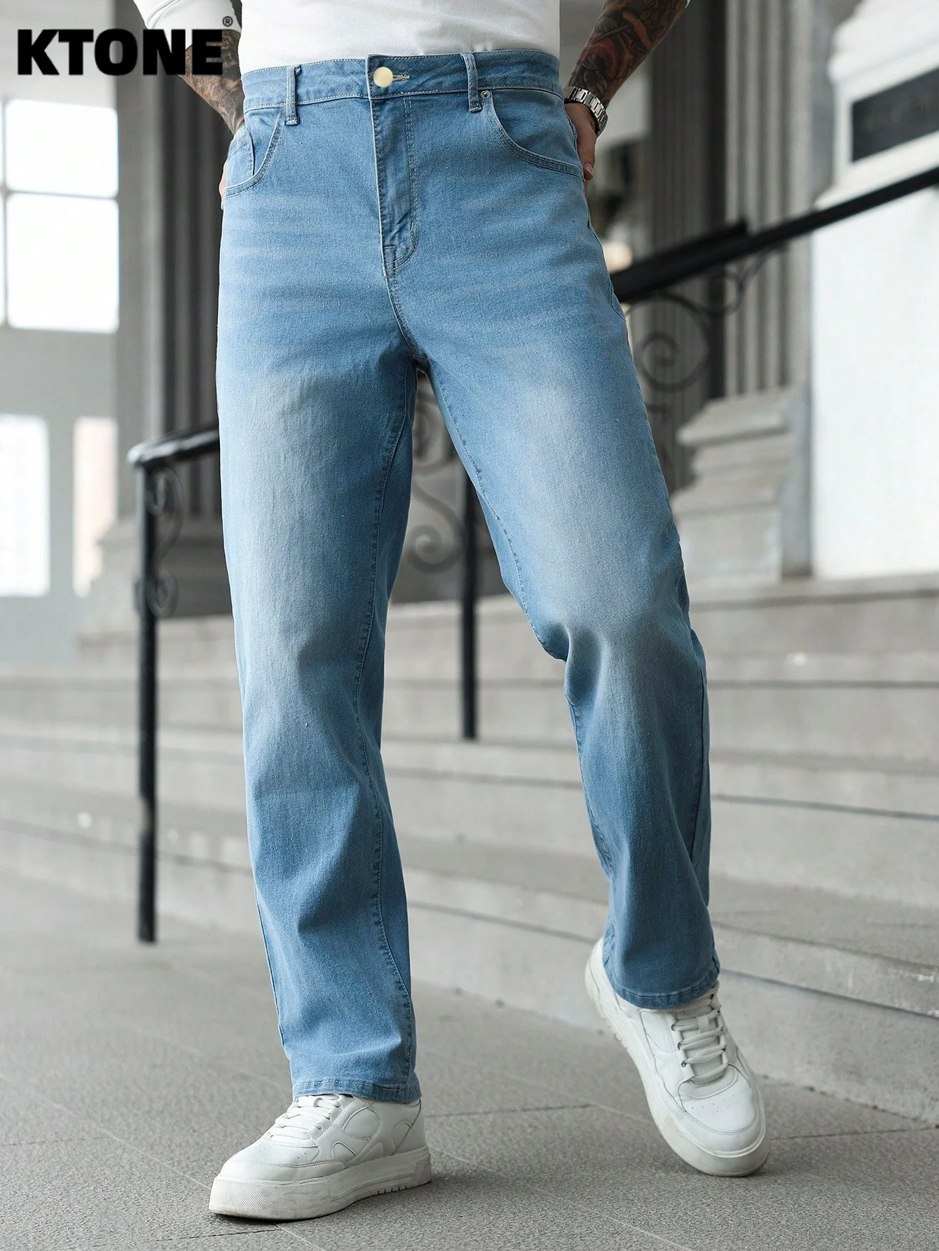 

Slim Jeans Pant for Man Light Retro Y2K Dating. No accessories or belts included.
