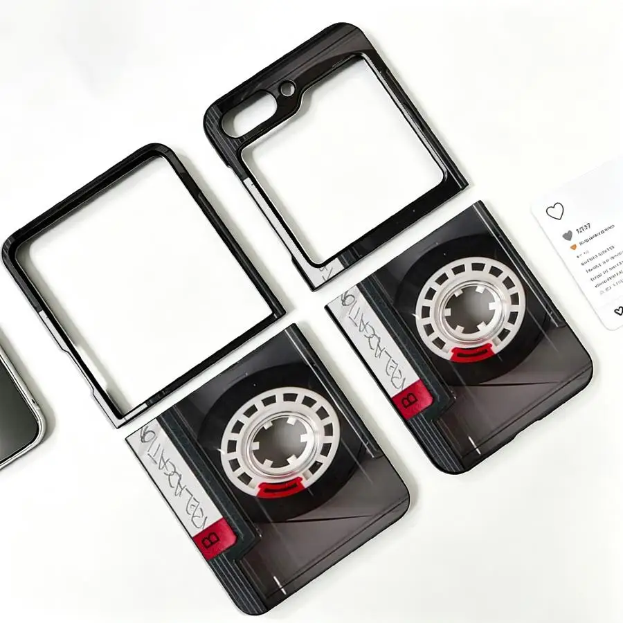 Case for Samsung Galaxy Z Flip 8 Flip4 Flip3 Flip6 Flip7 FE Flip5 Z Flip 7 6 5 4 3 Back Phone Cover Funda Cassette Vintage Print