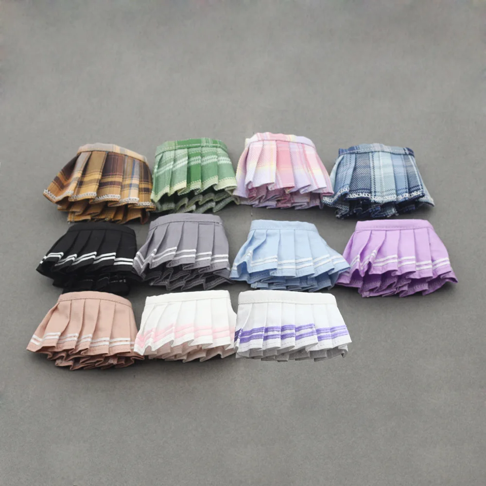 

15cm/17cm LABUBU Doll Outfits – Sitting Party Series: Plaid Pleated Skirt Set – Academic Style Plush Doll Accessories