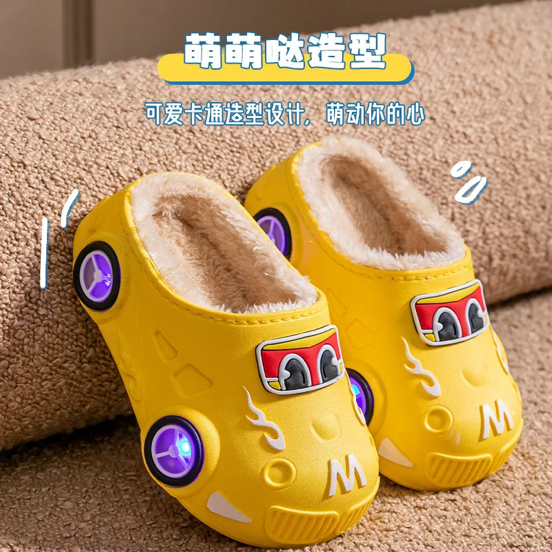 New autumn and winter boys and girls car luminous children's cotton shoes non-slip soft-soled velvet cotton slippers