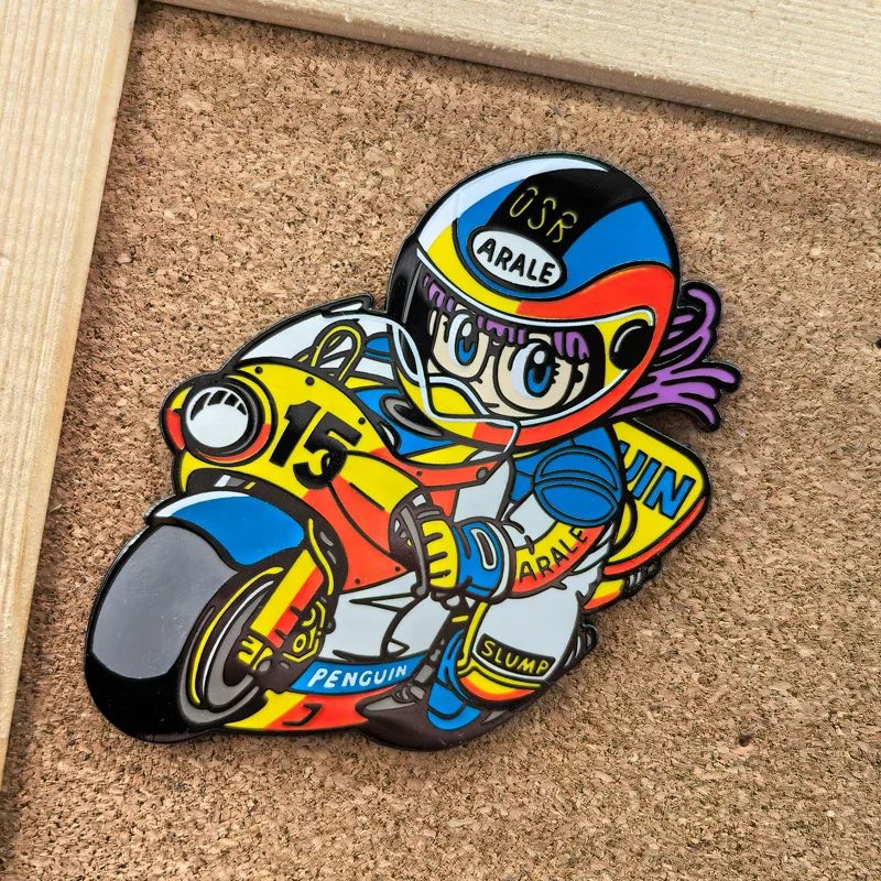 Arale-insignia de Metal de Anime Dr. Slump, alfileres esmaltados, broches de Manga japonesa para bolso, mochila, ropa, solapa, decoración ACG, Cosplay