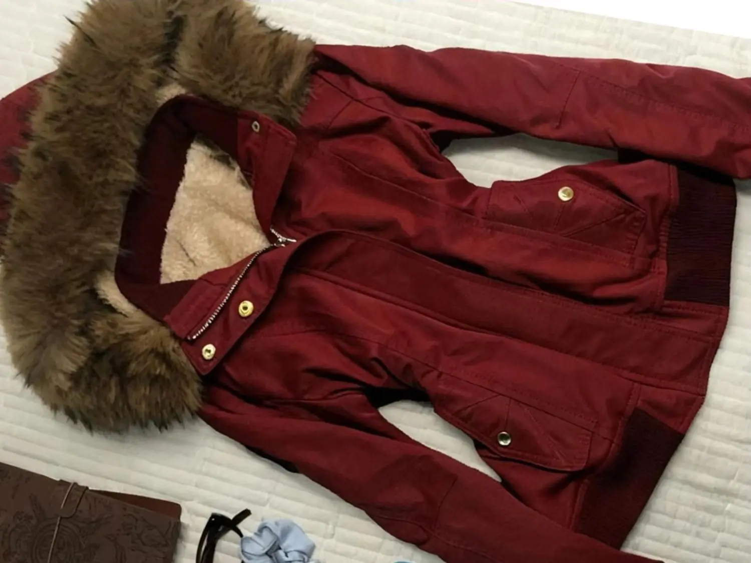 

Зимняя готическая розовая красная короткая куртка с толстым меховым воротником и капюшоном плюс бархатный теплый новый повседневный утолщенный топ с капюшоном в стиле ретро