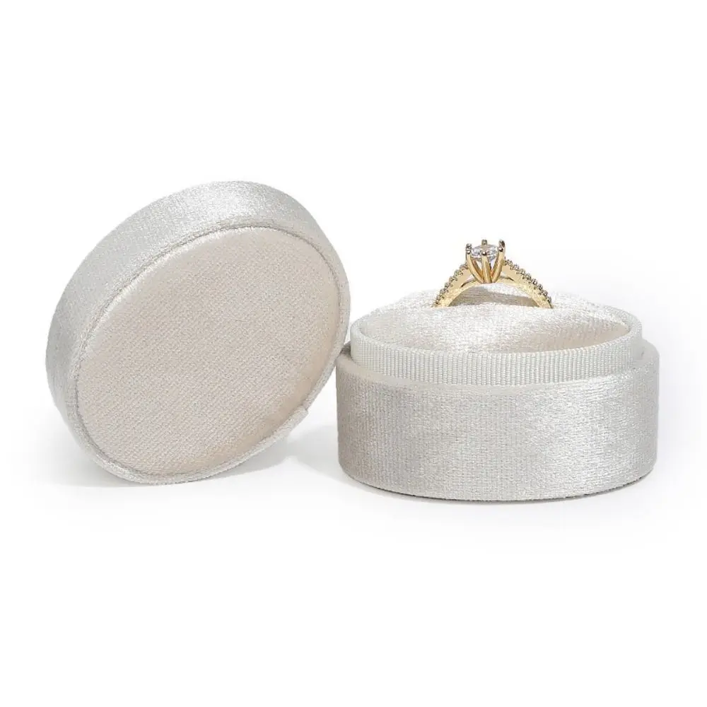 

Single Velvet Ring Box Cute Design Velvet Material Jewelry Box Display Function Luxury Oval Ring Box Gift Packaging Accessory