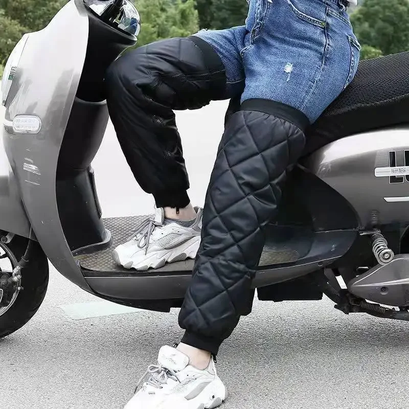 

Warm Windproof External Lengthened Knee Pads for Women - Fits Electric Car, Tram & Pedal Motorcycle