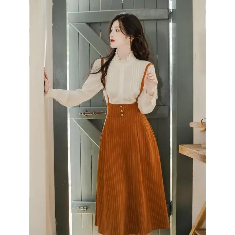 

Fashion Outfits Spring and Autumn New Arrival Elegant Solid Color Shirt Academy Style Backstrap Skirt Two Piece Suit For Women