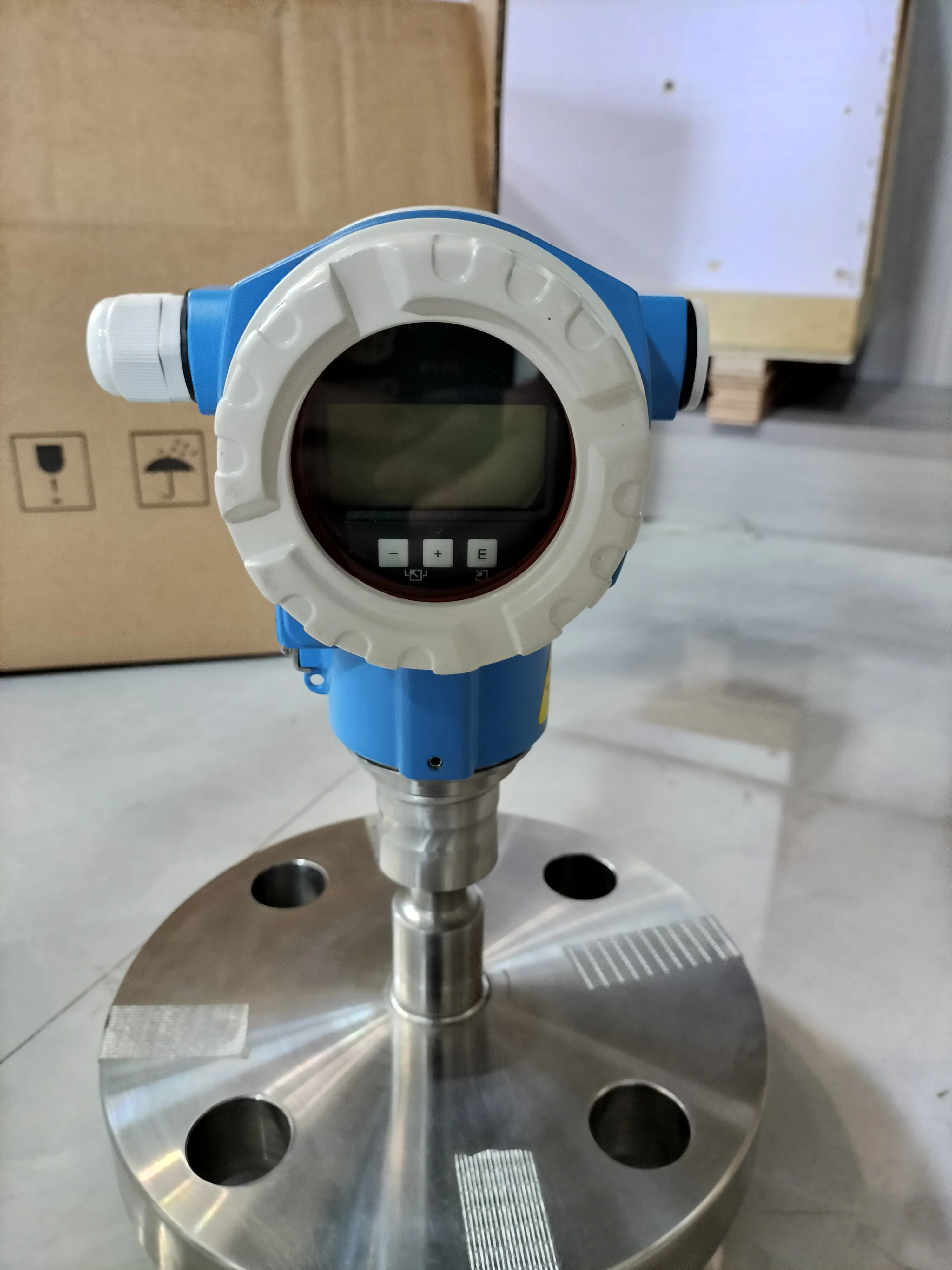 PMP75-AQC1UE1AS1BU CERABAR S PMP75 ORDER CODE: PMP75-CV5L2/115   Pressure Transmitter 4-20ma