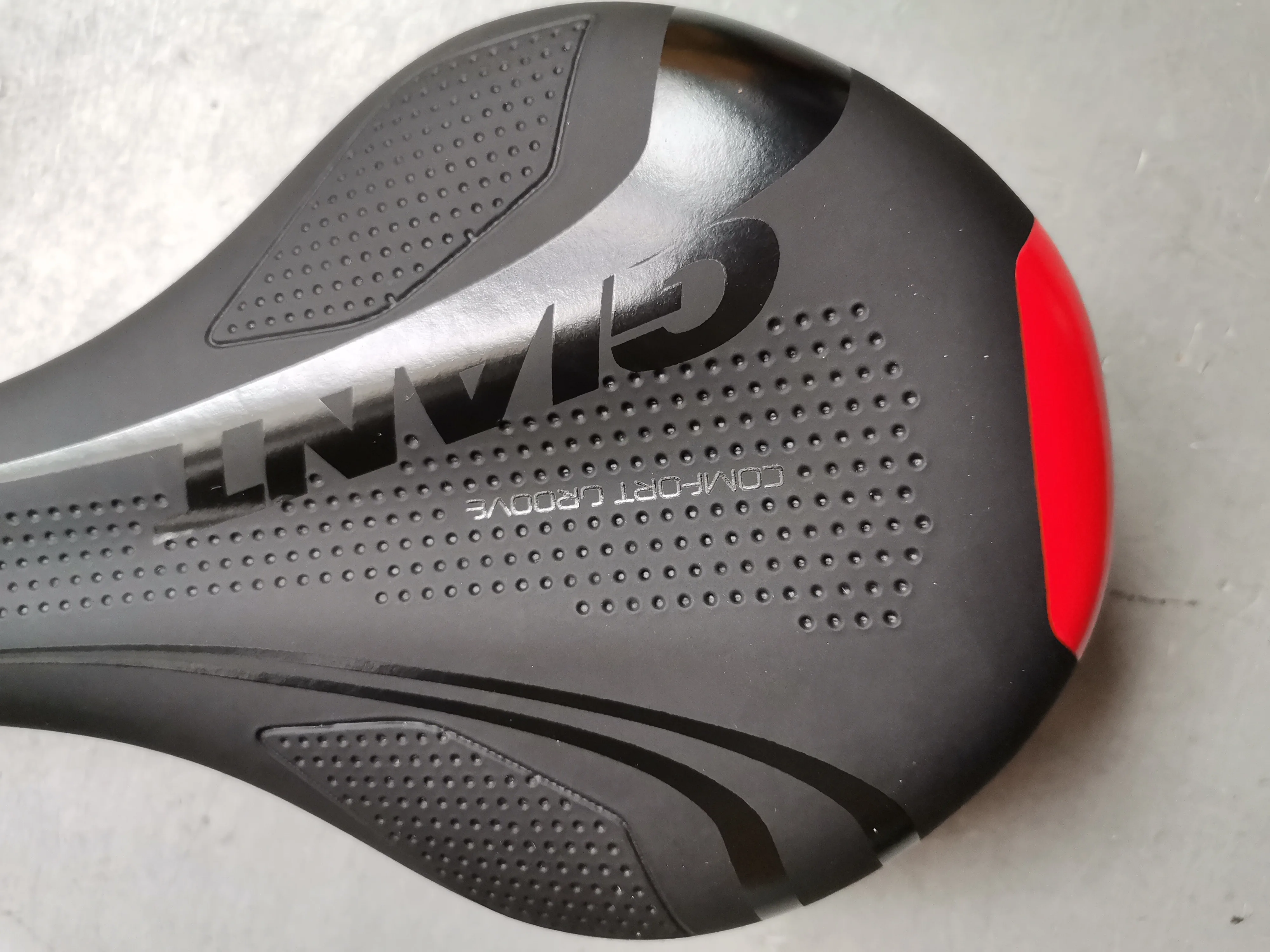 مقعد سرج كبير مريح من MTB CITY TOURING BIKE أسود أحمر من SELLE ROYAL #2