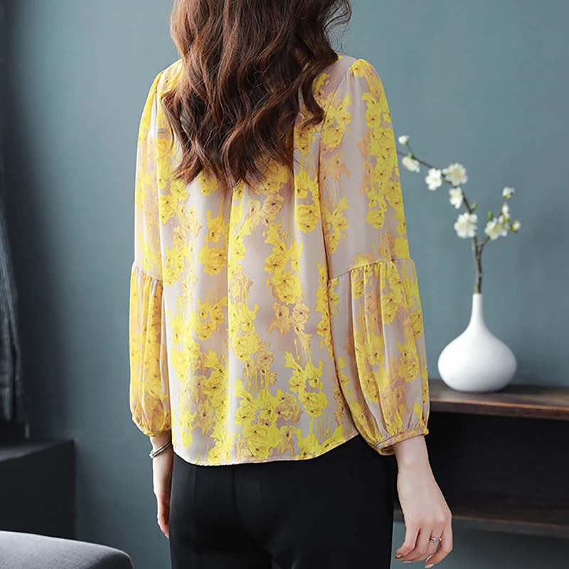 Elegant Female Blouses Floral Print V-neck Thin Puff Three Quarter Sleeve Shirt And Blouses Top Women\'s Clothing Trend 2024 New