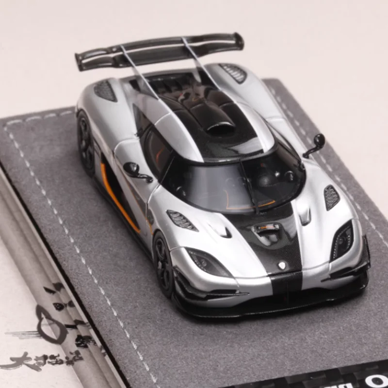 GRN – modèle de voiture en résine One1, échelle 1:64, Collection statique, jouets de vacances décorés, cadeau Souvenir