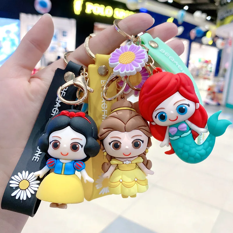 MINISO yeni Disney karikatür Belle kar beyaz Elsa prenses çiftler için ideal hediye kızlar araba anahtarlığı çanta aksesuarı noel hediyesi