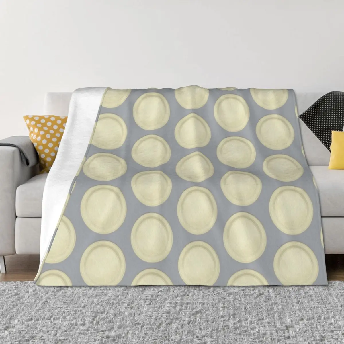 

ROUND THINGS Throw Blanket halloween Shaggy blankets and throws Blankets