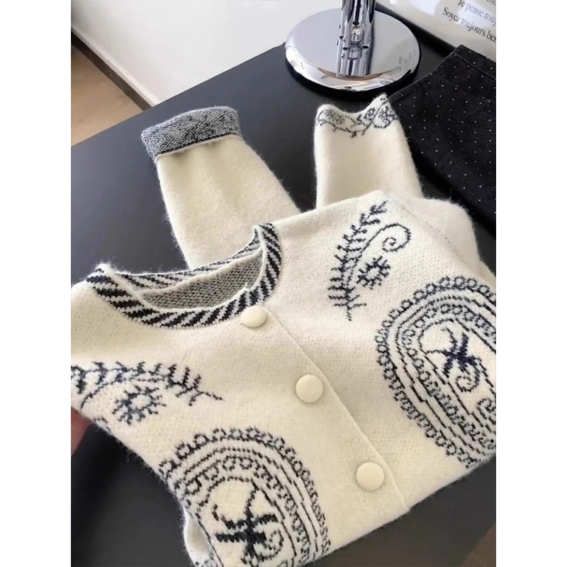 เสื้อคาร์ดิแกนถักทรงหลวมสไตล์เกาหลีแบบย้อนยุค ปักลาย ทรงกลม แขนยาว สำหรับผู้หญิง ใส่สบายๆ ในฤดูใบไม้ร่วง