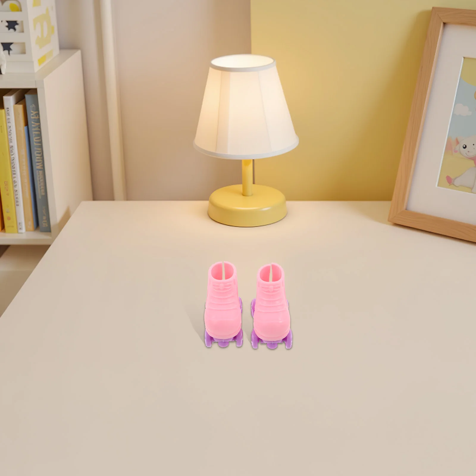 3 paires de Mini patins, chaussures de Simulation, décors, patins à roulettes réalistes pour maison de poupée Miniature, accessoires de petite maison, chaussures de jouet miniatures
