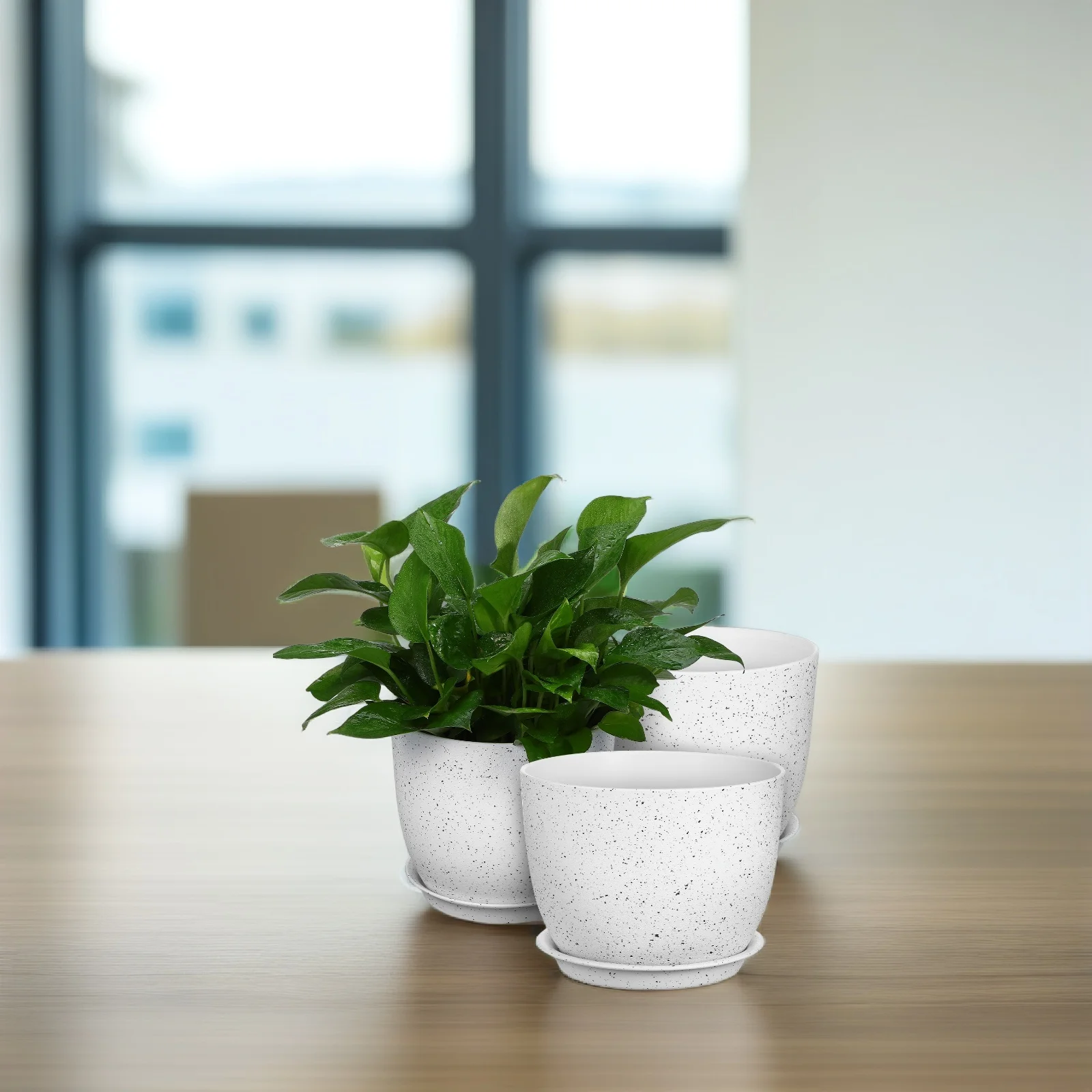 

3 pcs Breathable Flower Pots Indoor Drainage Holes Round PP Plastic Planters Lightweight Durable Saucers Included for Living