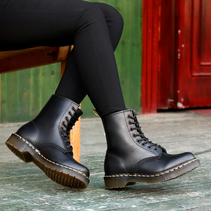 High Slip on Office Ventilate Versatile Motorcycle Femal Boots Couple Boots Women Shoes Casual Shoes Men Classics Ankle Boots