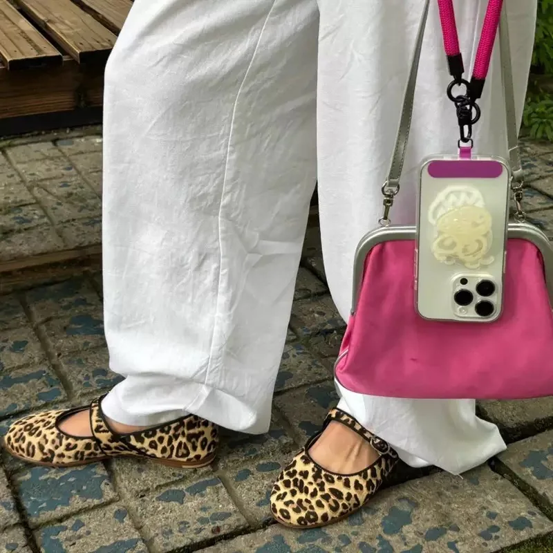 

Fashion Design Belt Buckle Women Shoes New Women's Flats Ballet Shoes Horsehair Leopard Mary Jane Leather Shoes Female