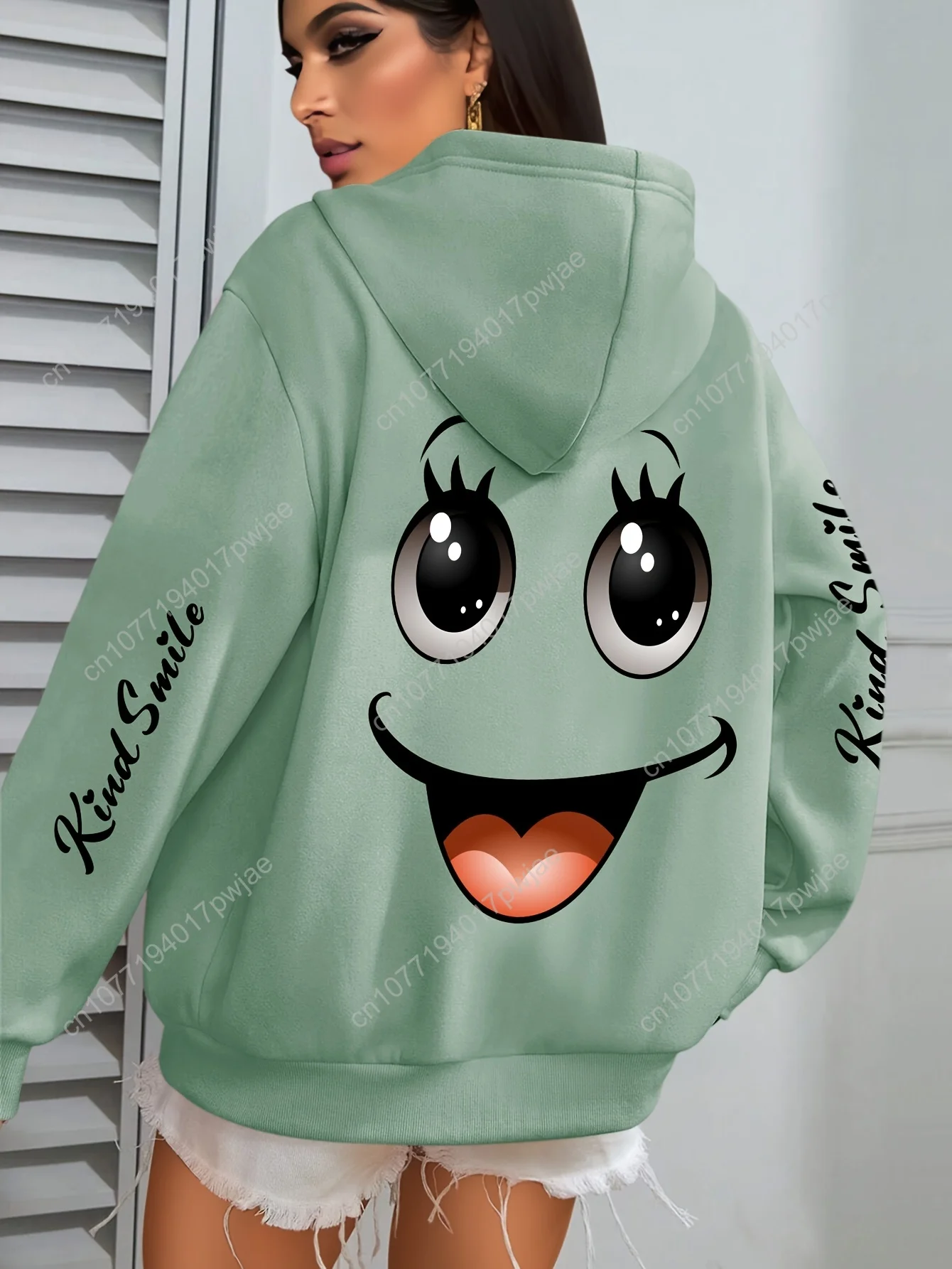 遊び心のある漫画の顔のデザインが施された女性用白いパーカー - 「Kind Smile」の文字、秋と冬用のカジュアルプルオーバー、カジュアルウェアパーカー