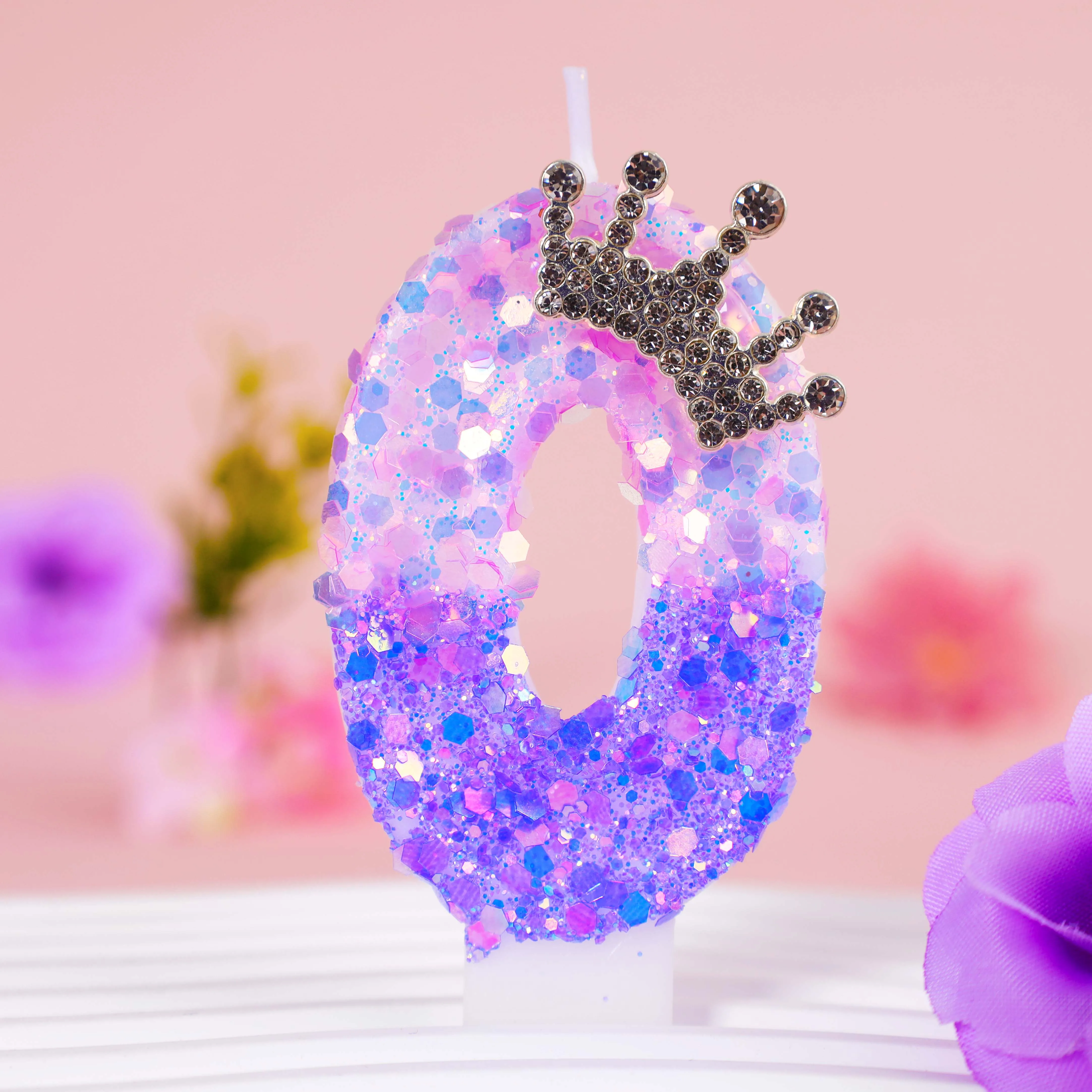 0-9 Lila & Rosa Ombre Glitzer-Kronen-Zahlen-Geburtstagskerze, Prinzessinnen-Stil Funkelnder Kuchenaufsatz für Mädchen 1./2./3. Geburtstag – Detail 5