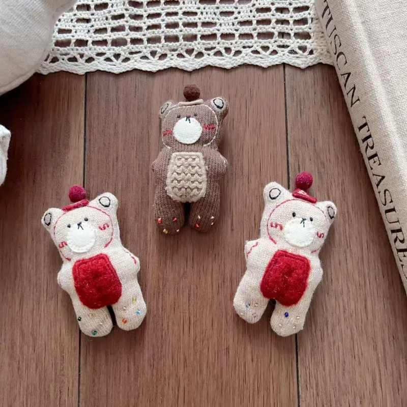 High Quality Soft Fabric Bear Hair Clip with Colorful Beads Brooch Pin for Shoes Hats Keychain Clothing Embellishment