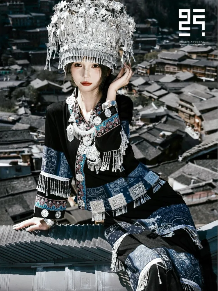 

New ethnic costume for travel photography performance and photo shoots