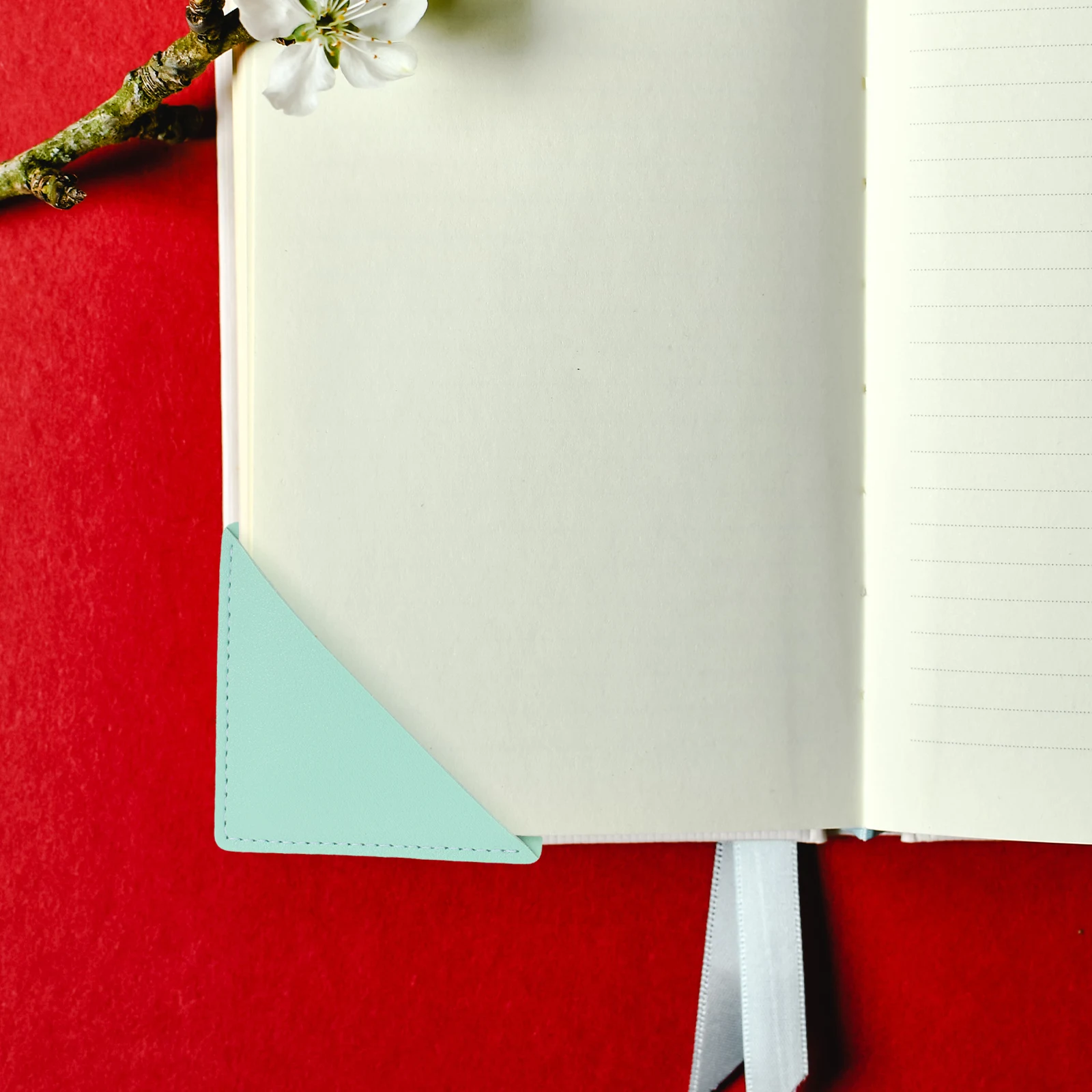 정사각형 책갈피 보호 커버 장미 패턴 귀여운 코너 책 애호가를위한 경량 방수 페이지 보호 책갈피