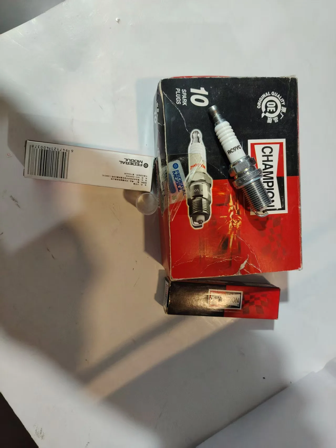 

10 шт. RC9YC Медные свечи зажигания CHAMPION для VW/AUDI, KIA/HYUNDAI, LADA/NISSAN/RENAULT