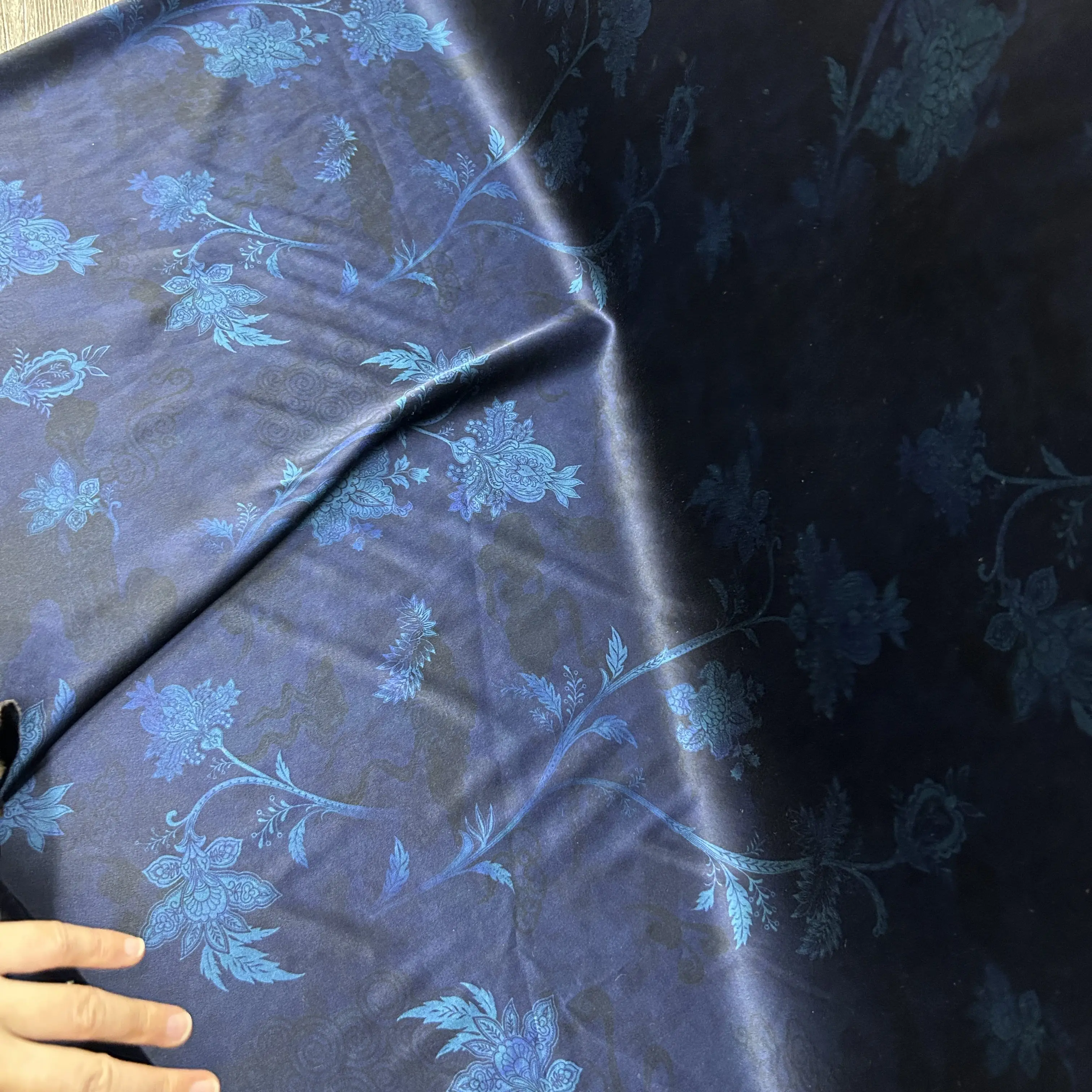 Silk Soteil Gambiered Guangdong Silk Cloth Sapphire Floral Pattern Silk Cheongsam New Chinese Coat Fabric