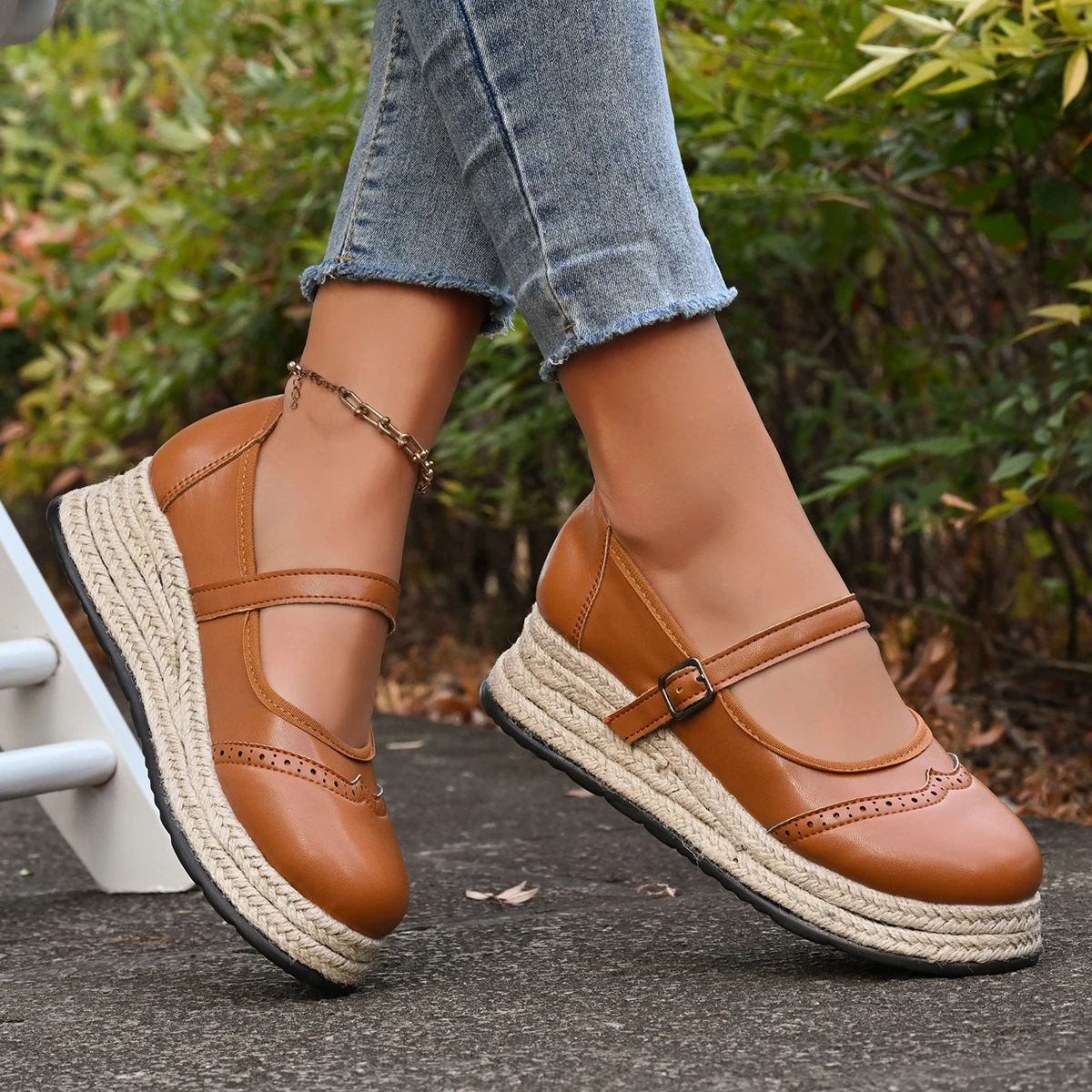 

Women's Brogue Shoes Fashion Straw Woven Platform Wedges Heels Buckle Strap Round Toe Shallow Mary Janes Thick-soled Thin Shoes