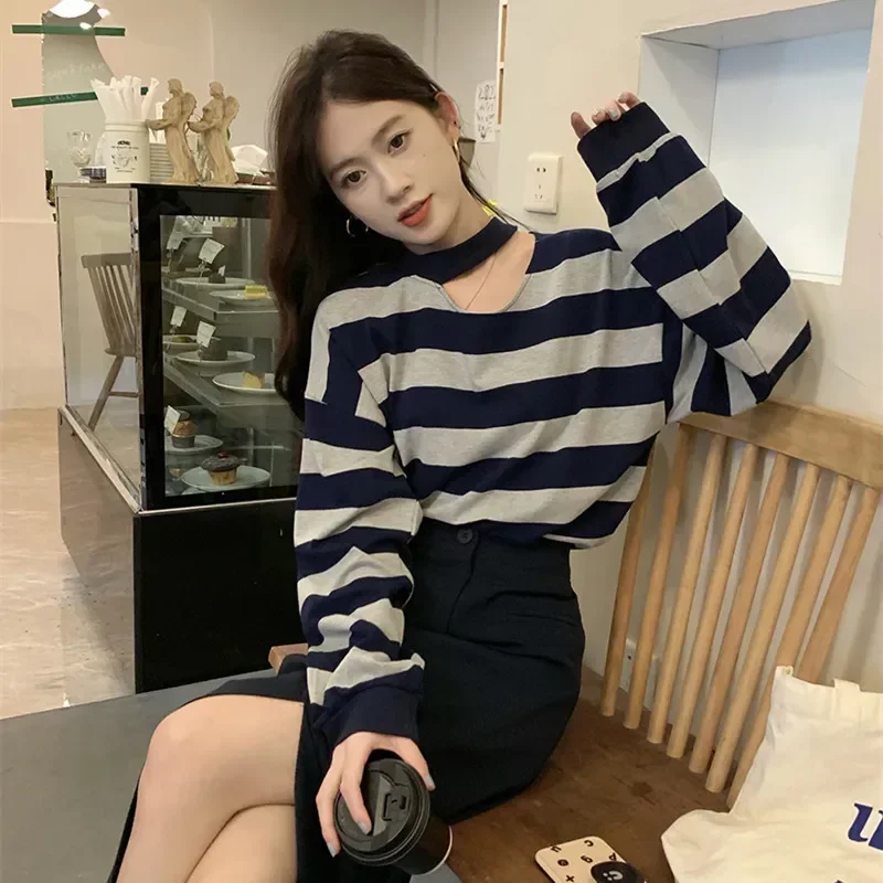 Camiseta a rayas para mujer, camiseta ahuecada Ins que combina con todo, manga larga, elegante, a la moda, estética suave, atractiva, holgada Ulzzang 2024