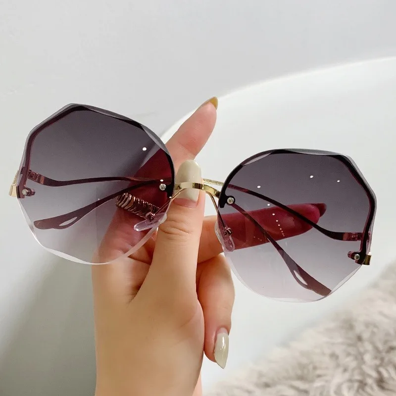 Sonnenbrille für Damen, modisch, randlos, Strand, Farbverlauf, Sonnenbrille, Damen, Retro, Sommerfarben, UV400-Brille – Detail 4
