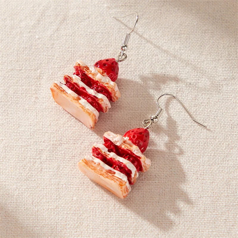 Fashion Women Strawberry Cake Earrings Resin Handmade Girl Sweet Funny Creative Cartoon Cake Food Drop Earring Ear Jewelry Gifts