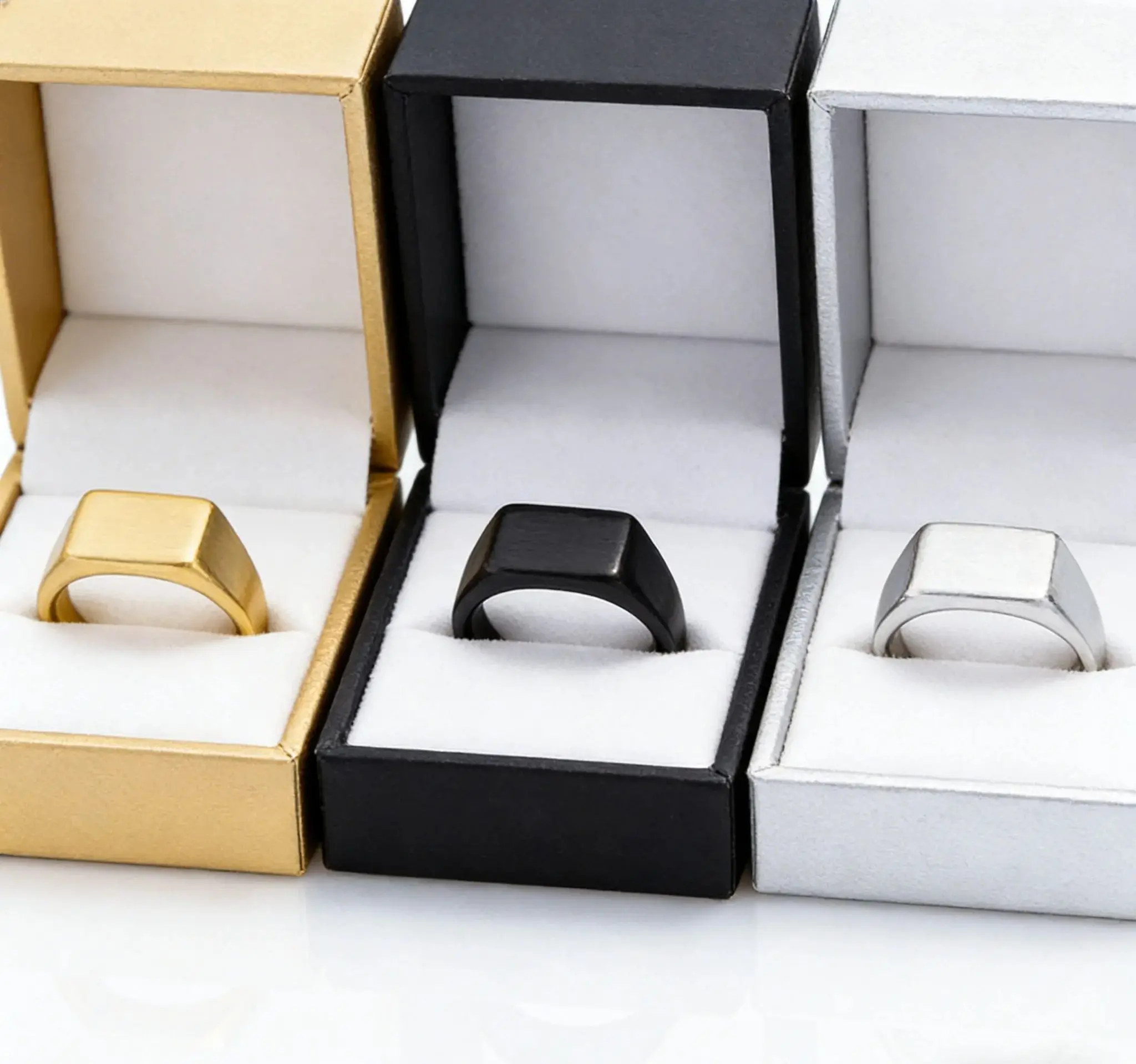 

Unisex Titanium Steel Ring with Simple Rectangular Pattern Fashionable Jewelry for Men And Women Perfect Valentine's Day Gift