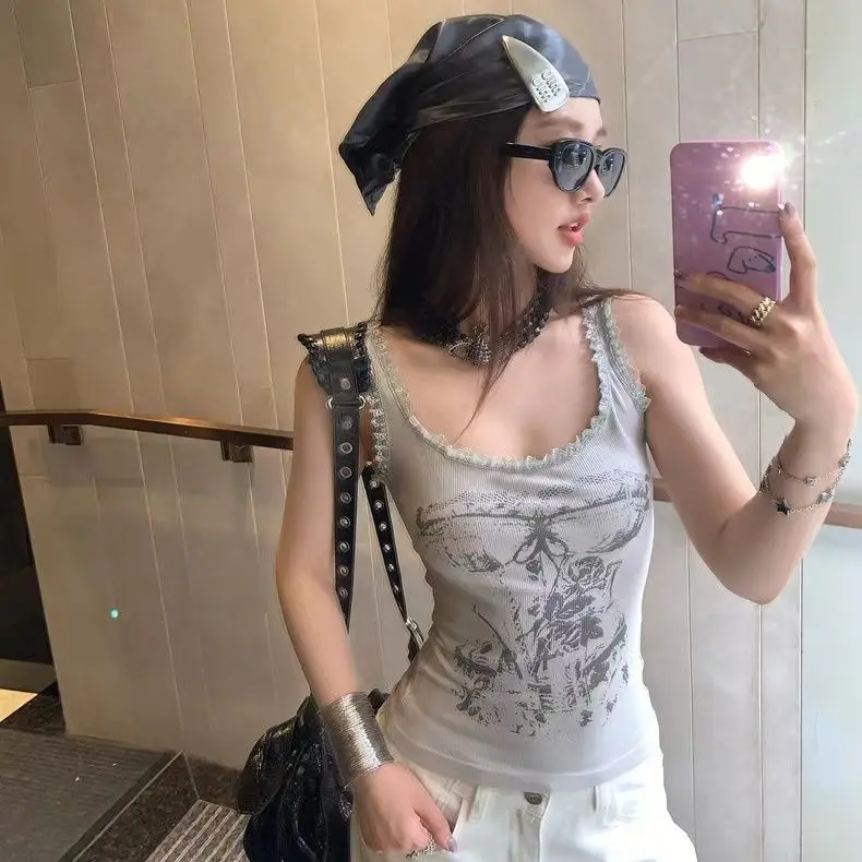 

Onalippa Women Vest Y2K Hippie Player Dopamine Millennium Retro Printed Lace Patchwork Girl Slim Fit Slimming Camisoles