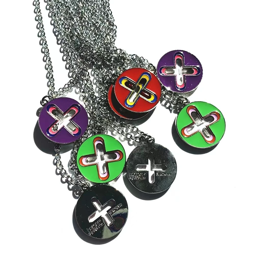 Neue Trendy Marke Kreuz Runde Marke Tropft Öl Anhänger Halskette Hip Hop Nische Design Persönlichkeit Net Rot Gleiche Halskette – Detail 2