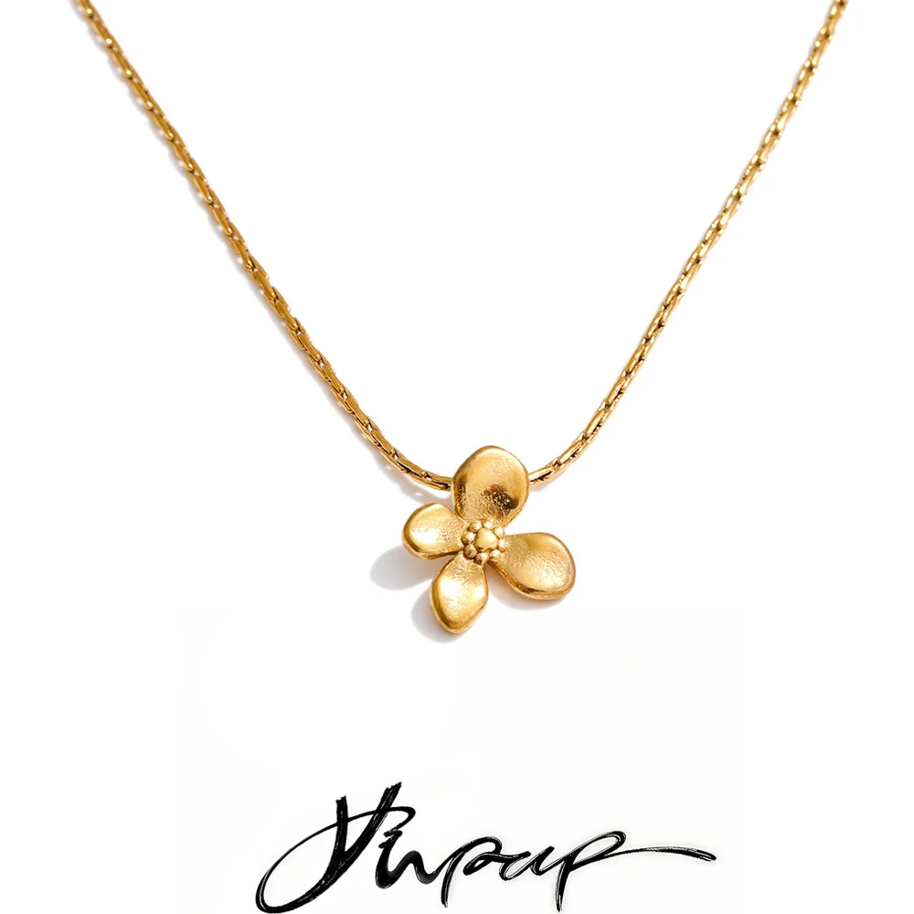 Yhpup Halskette mit kleinem Blumen-Anhänger aus Edelstahl, wasserdicht, für Damen, 18 Karat golden, PVD-beschichtet, niedlicher täglicher Kragen, Schmuck, Geschenk