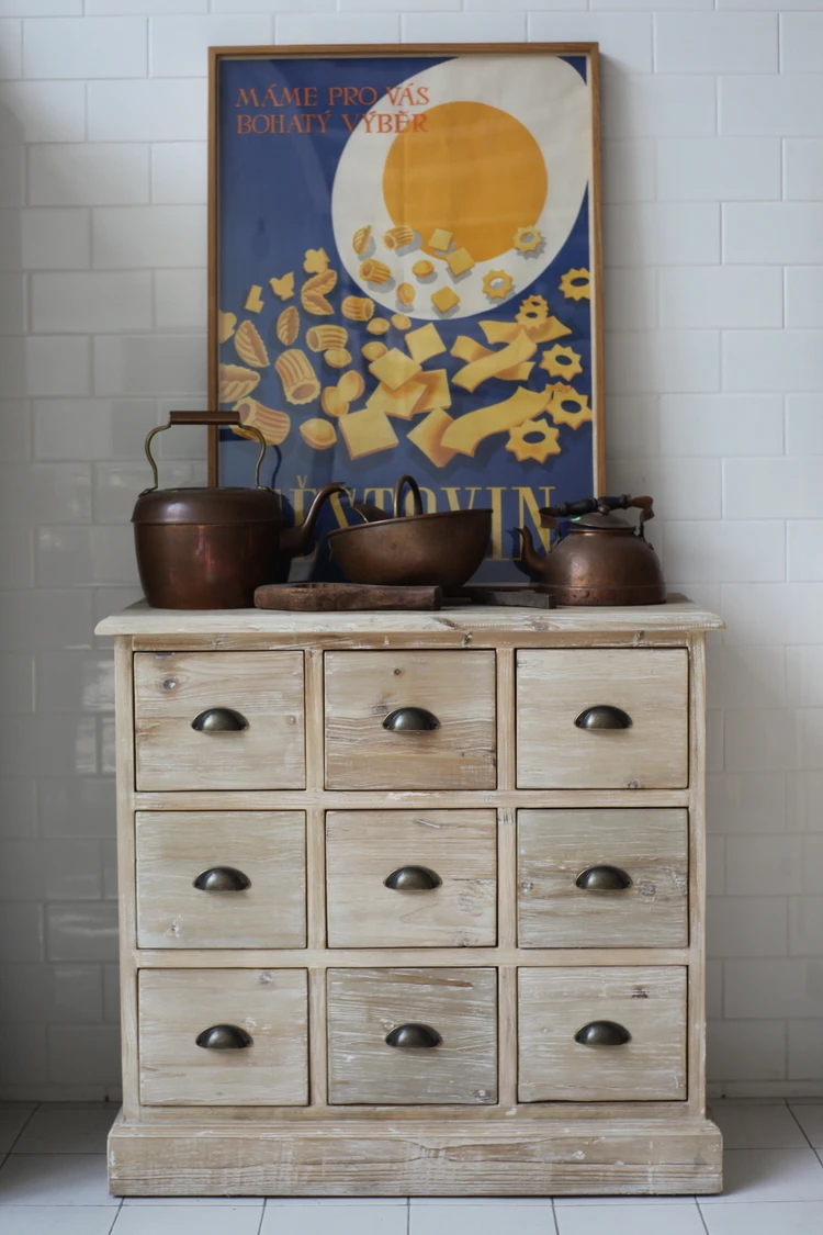 

French Mediterranean country style nine chest old fir