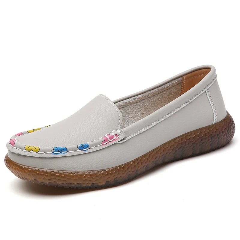 100% جلد البقر عادية متعطل أحذية نسائية مسطحة خفيفة الوزن عدم الانزلاق موضة أحذية نسائية كاجوال أحذية جلدية صغيرة من الجلد