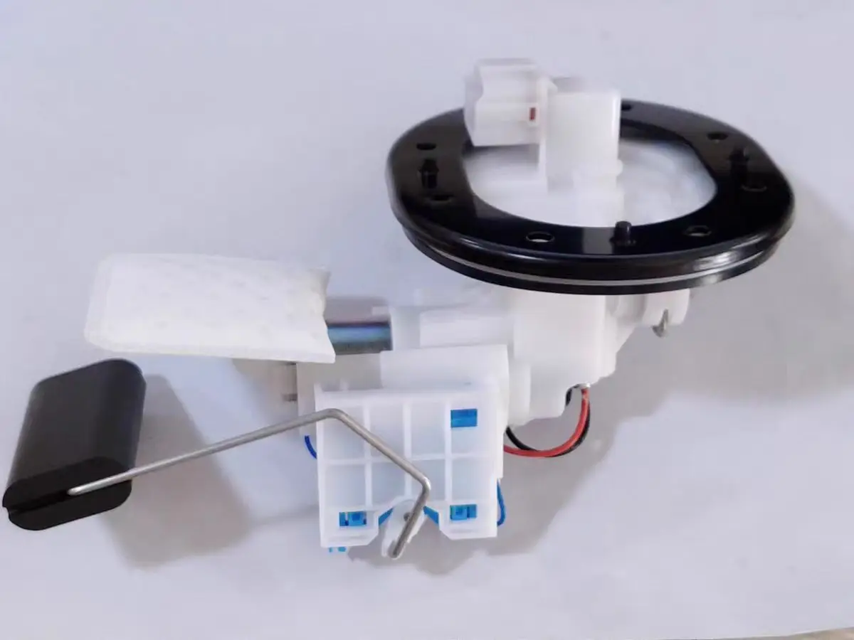 

Топливный насос для мотоциклетного двигателя, подходит для LONCIN Voge LX300-6A -6C 300RR LX300GS-B 300AC