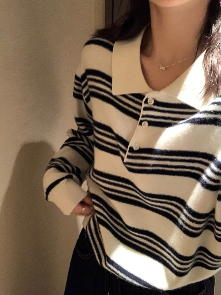 

Женский вязаный свитер Dongda Gate 2025: новая осенняя коллекция, повседневный, простой, в стиле ретро, в полоску, мягкий, средней плотности