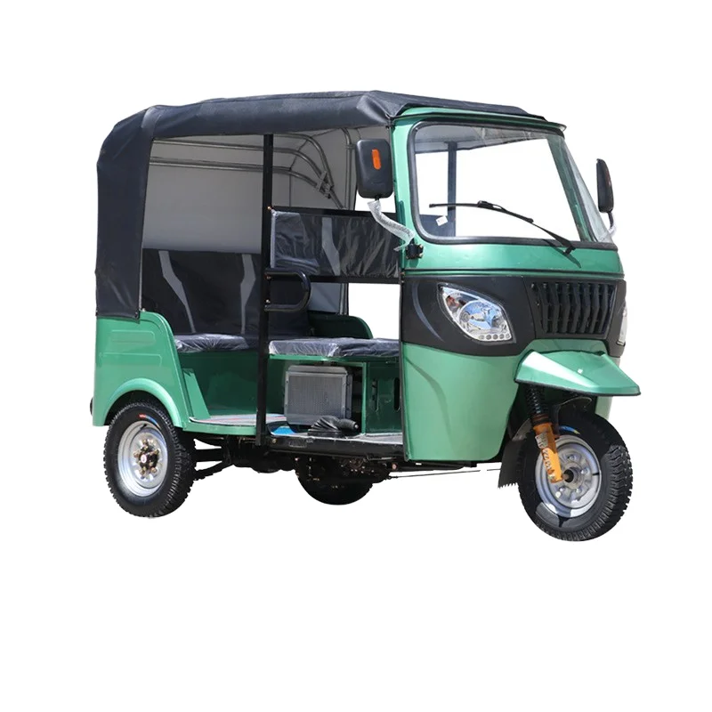 Vehículo de pasajeros de combustible versión africana Tuk-Tuk TUKtuk eléctrico de tres ruedas del fabricante con cuerpo cerrado para exportación de carga