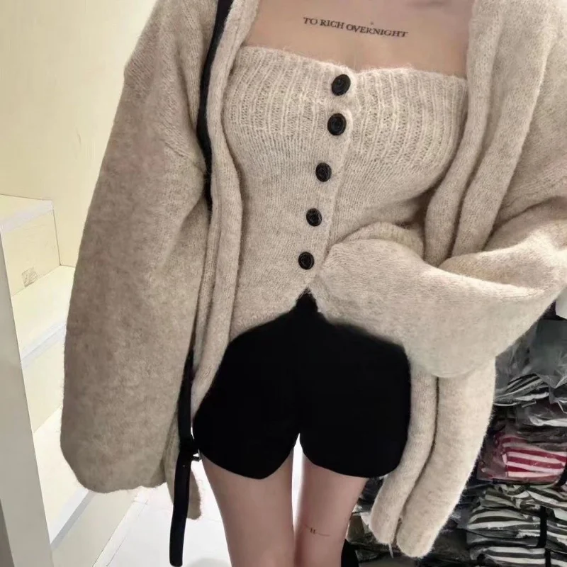 

2026 модная женская верхняя одежда топ без рукавов на одной пуговице + свободный плюшевый вязаный кардиган однотонные вязаные свитера комплект из 2 предметов осенний кардиган