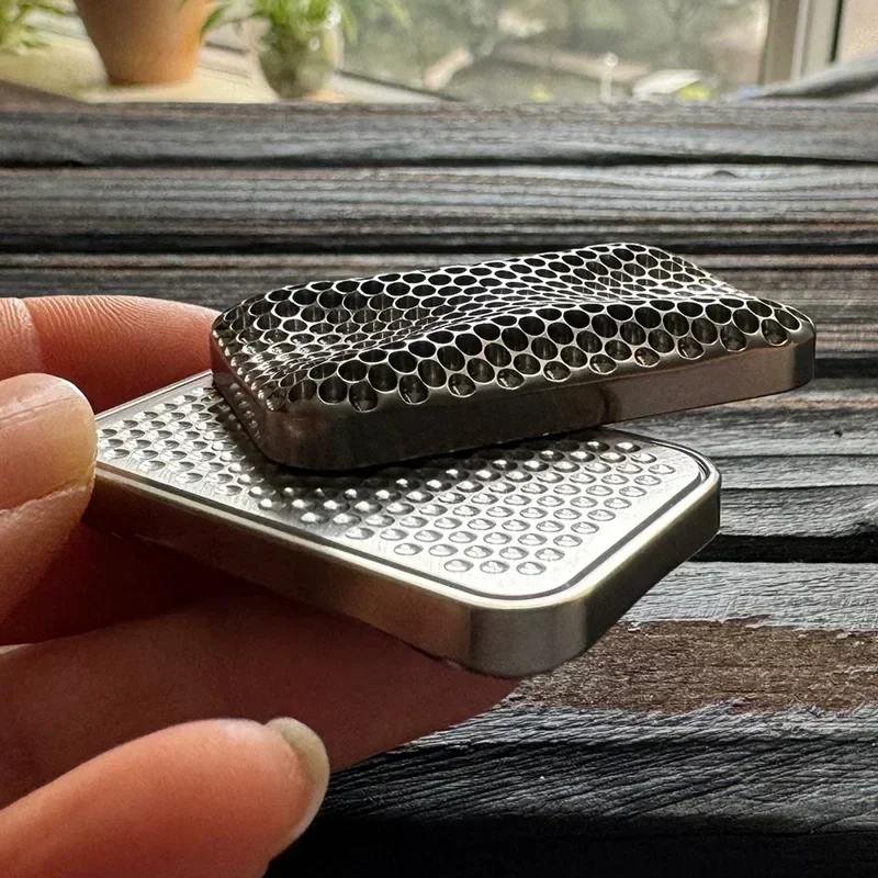 VERKK CORAL Titanium Multi-Segment Coral Bush EDC Vingertop Push Kaarten Stress Relief Angst Vrije tijd Desktop Speelgoed Geschenken