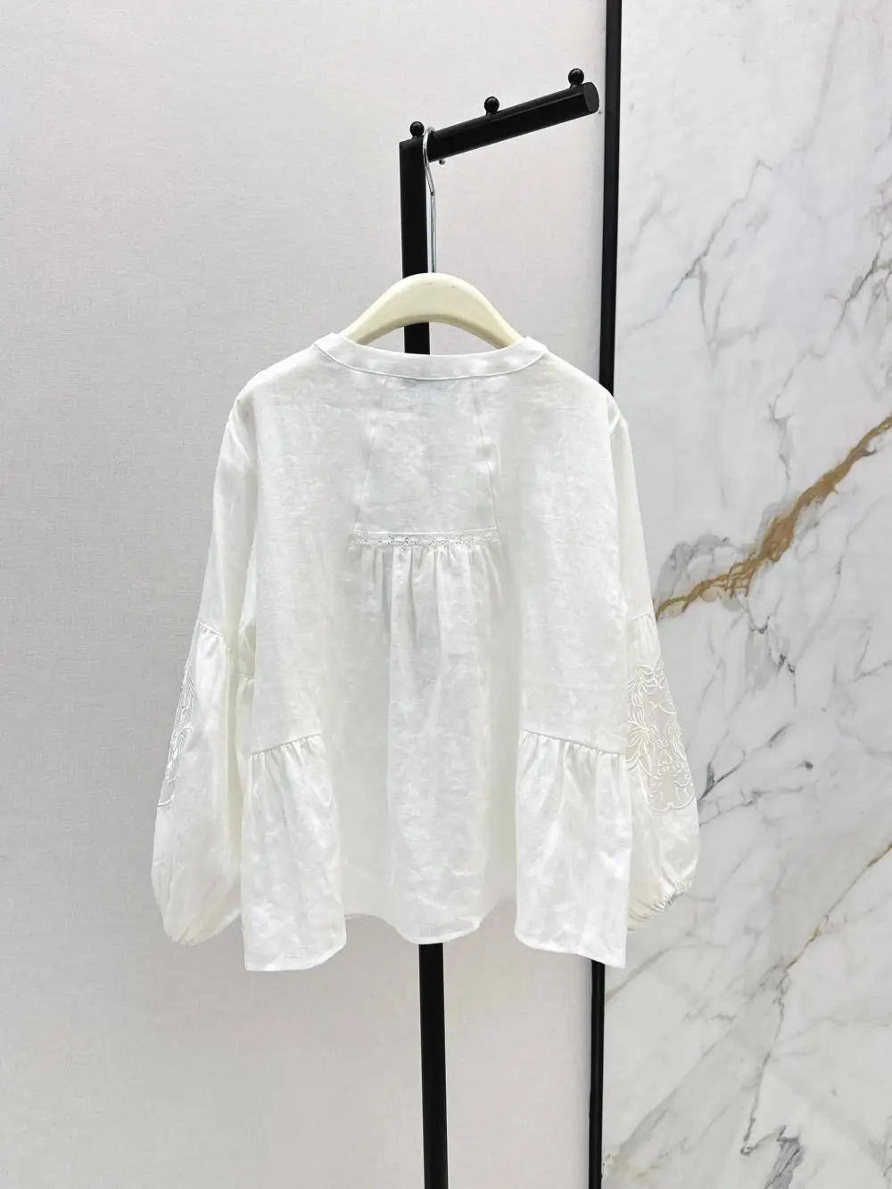 

Designer Brand High quality spring and summer women's cotton and linen heavy-duty embroidered lantern sleeve shirt